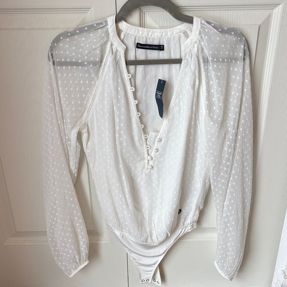 Abercrombie clip dot Swiss dot long sleeve  White Sheer Bodysuit Women’s XS NWT